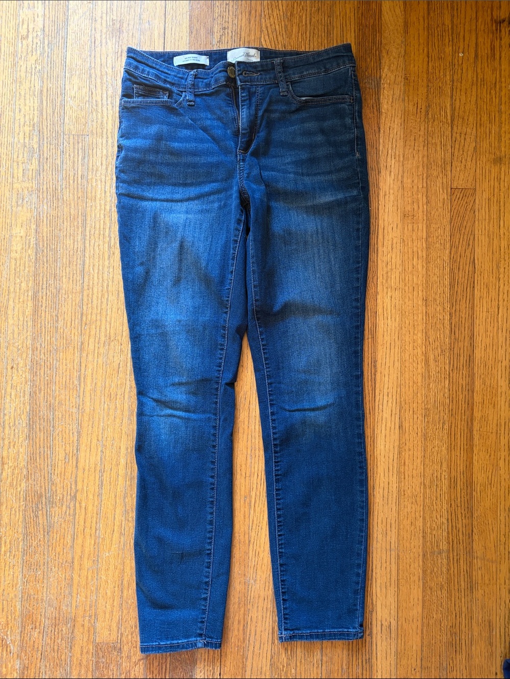 Universal Thread Women’s Skinny Jeans in Blue Wash
